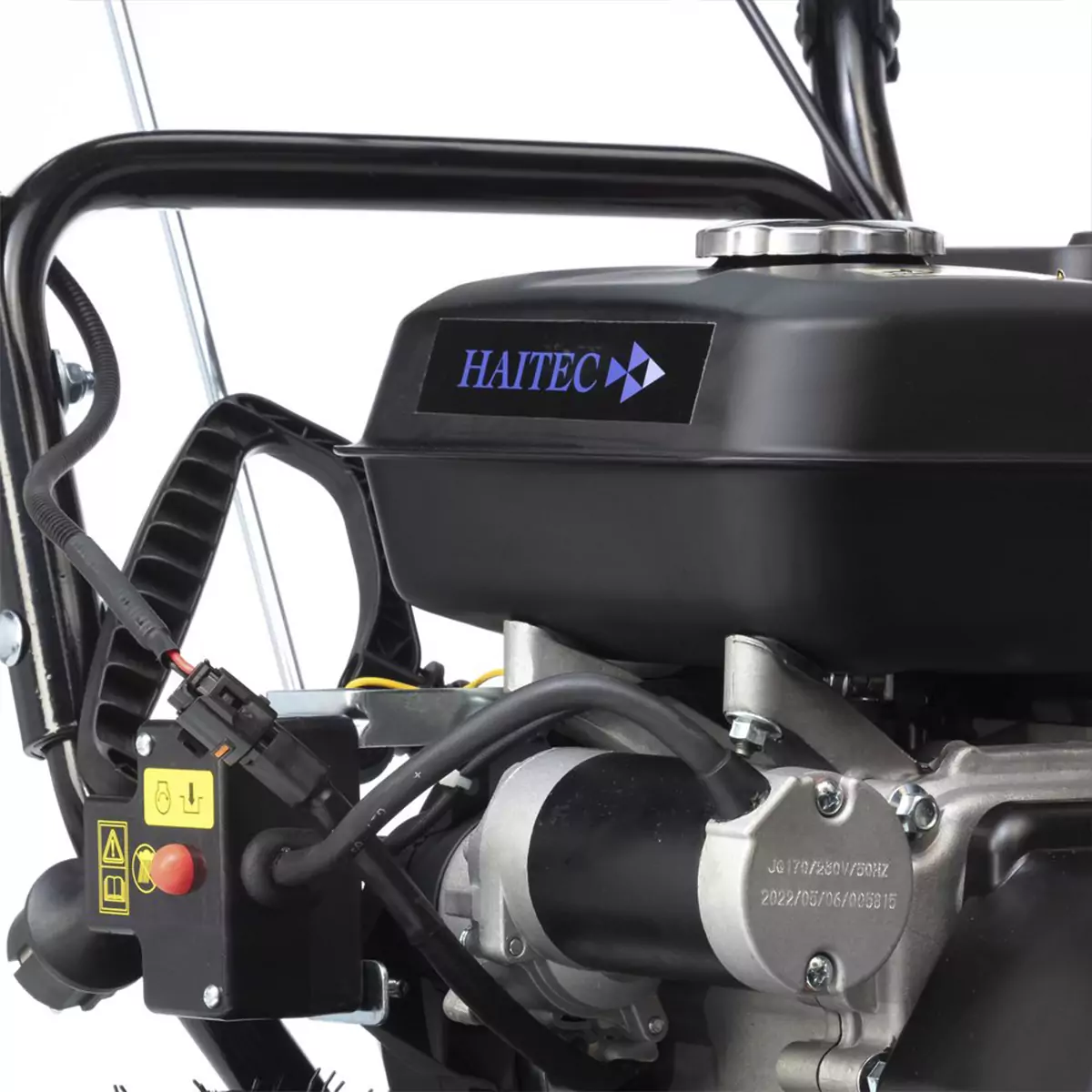 Снегоуборщик бензиновый HAITEC HT-SF21261 6,5 л.с., 61см, фонарь
