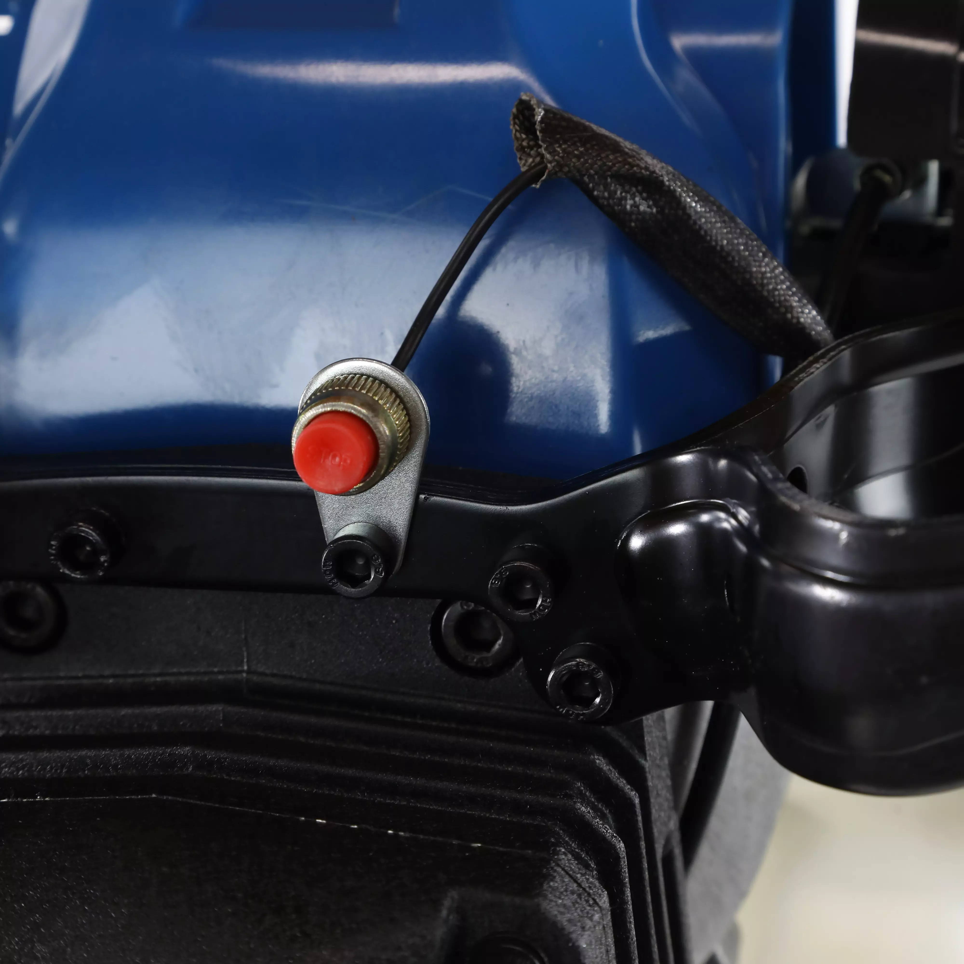 Отбойный молоток бензиновый HAITEC HT-SH52,  мощностью 3 л.с., 55 Дж