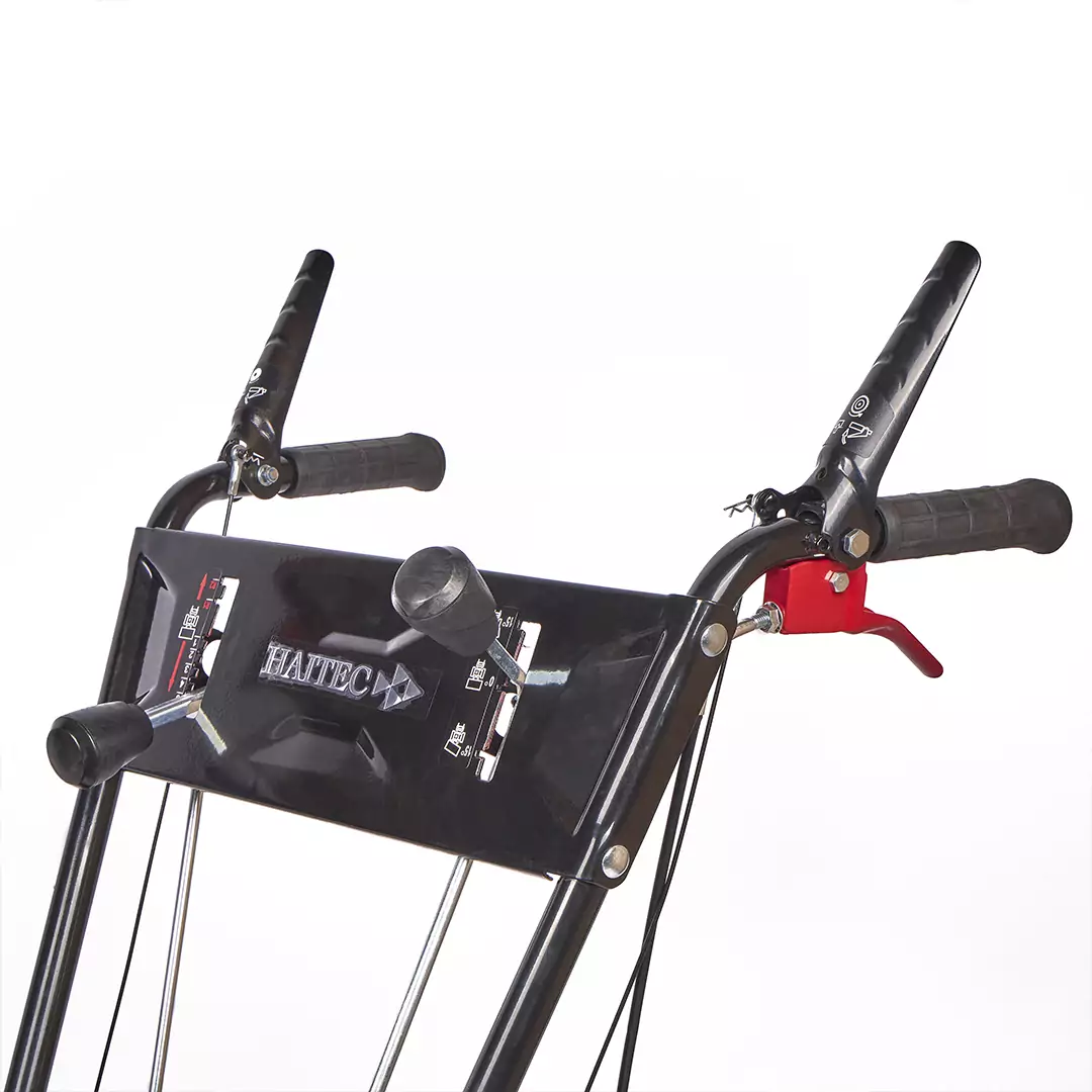 Машина подметальная HAITEC HT-KF196SET1 бензиновая 5,3л.с., 60 см с комплектом насадок для уборки снега и контейнером для мусора