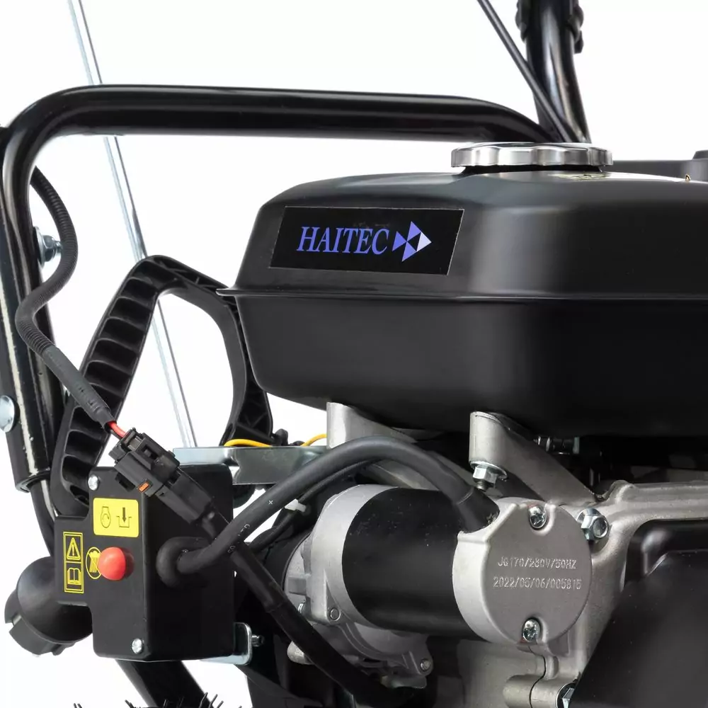 Снегоуборщик бензиновый HT-SF21261ES HAITEC  6,5 л.с., 61см, фонарь, электростарт 220v