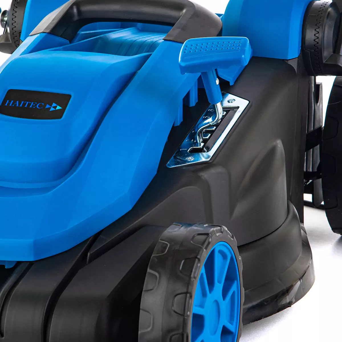 Газонокосилка электрическая HAITEC HT-ERM143 2200 Вт.