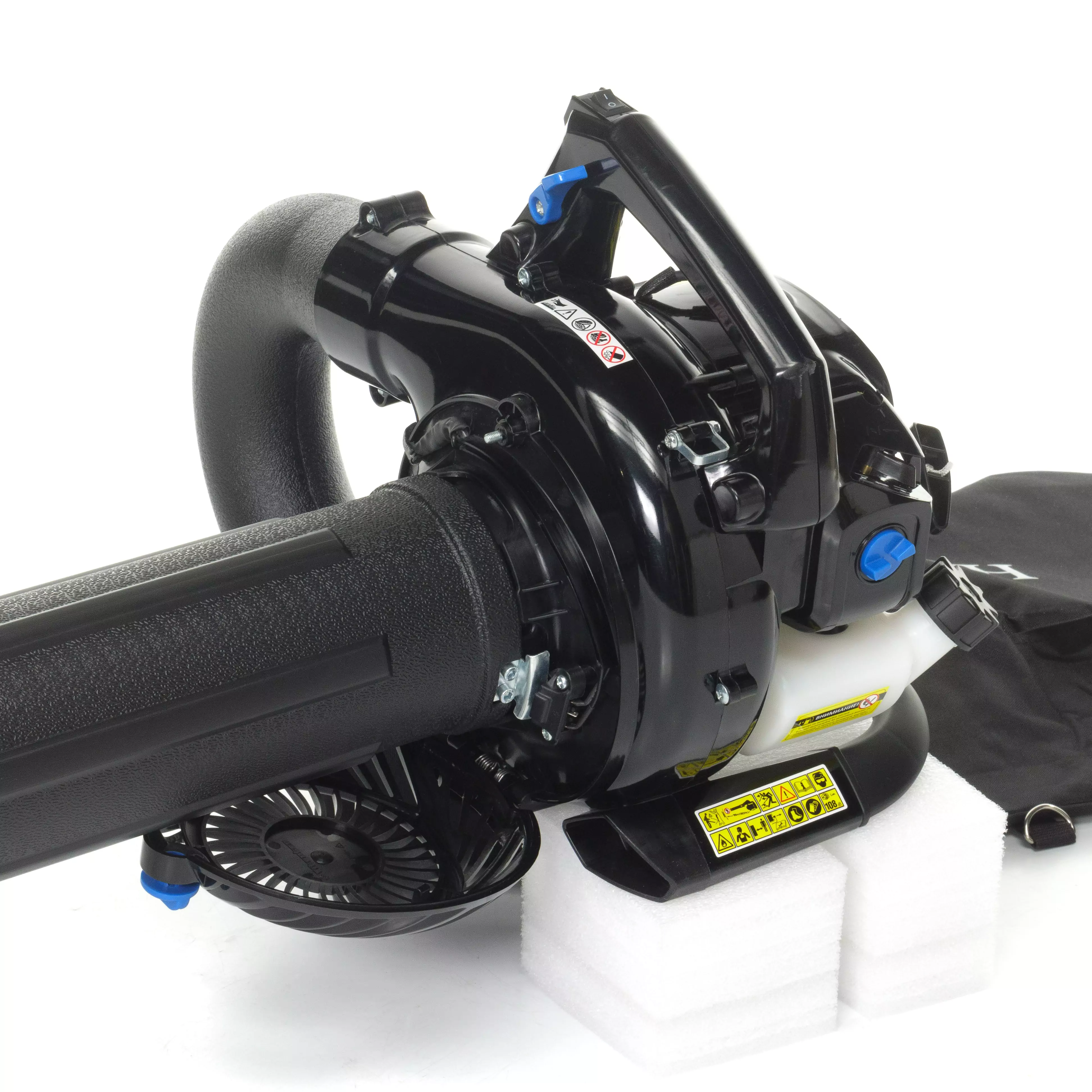 Воздуходувка - пылесос - измельчитель бензиновый  HAITEC HT-LBS126P 0.75 кВт 3 в 1